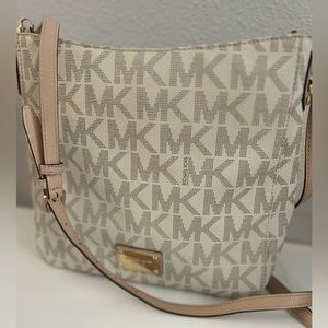 Micheal Kors purse.